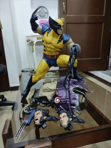 MARVEL - Estatua Wolverine marca XM escala 1/4